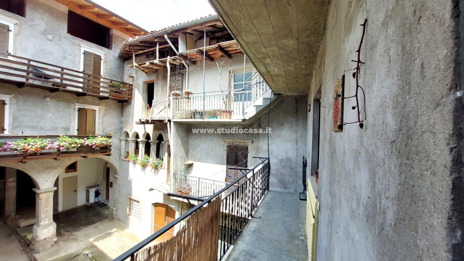 Appartamento in vendita a Brentonico