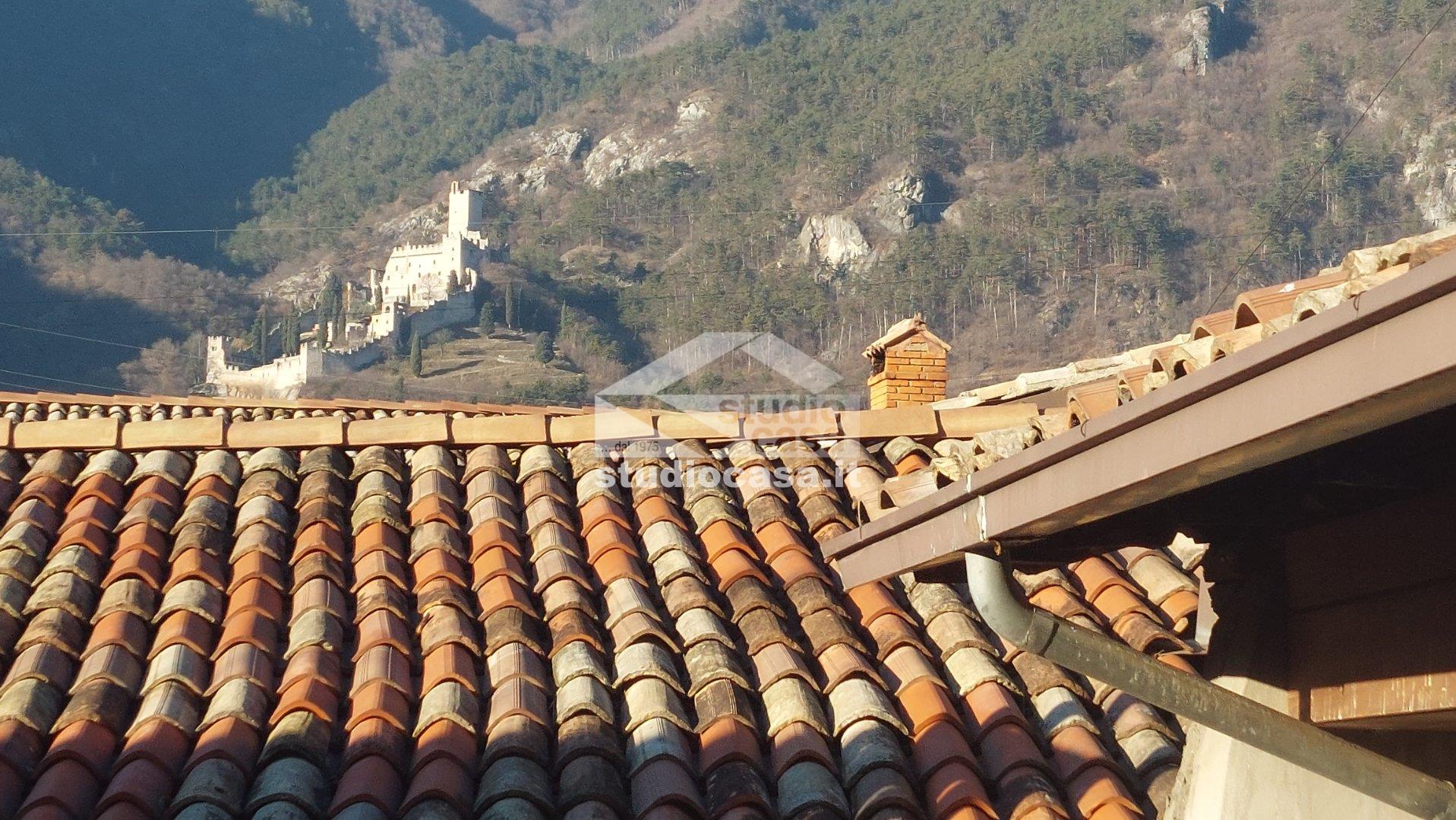 Casa Bifamiliare in vendita a Avio