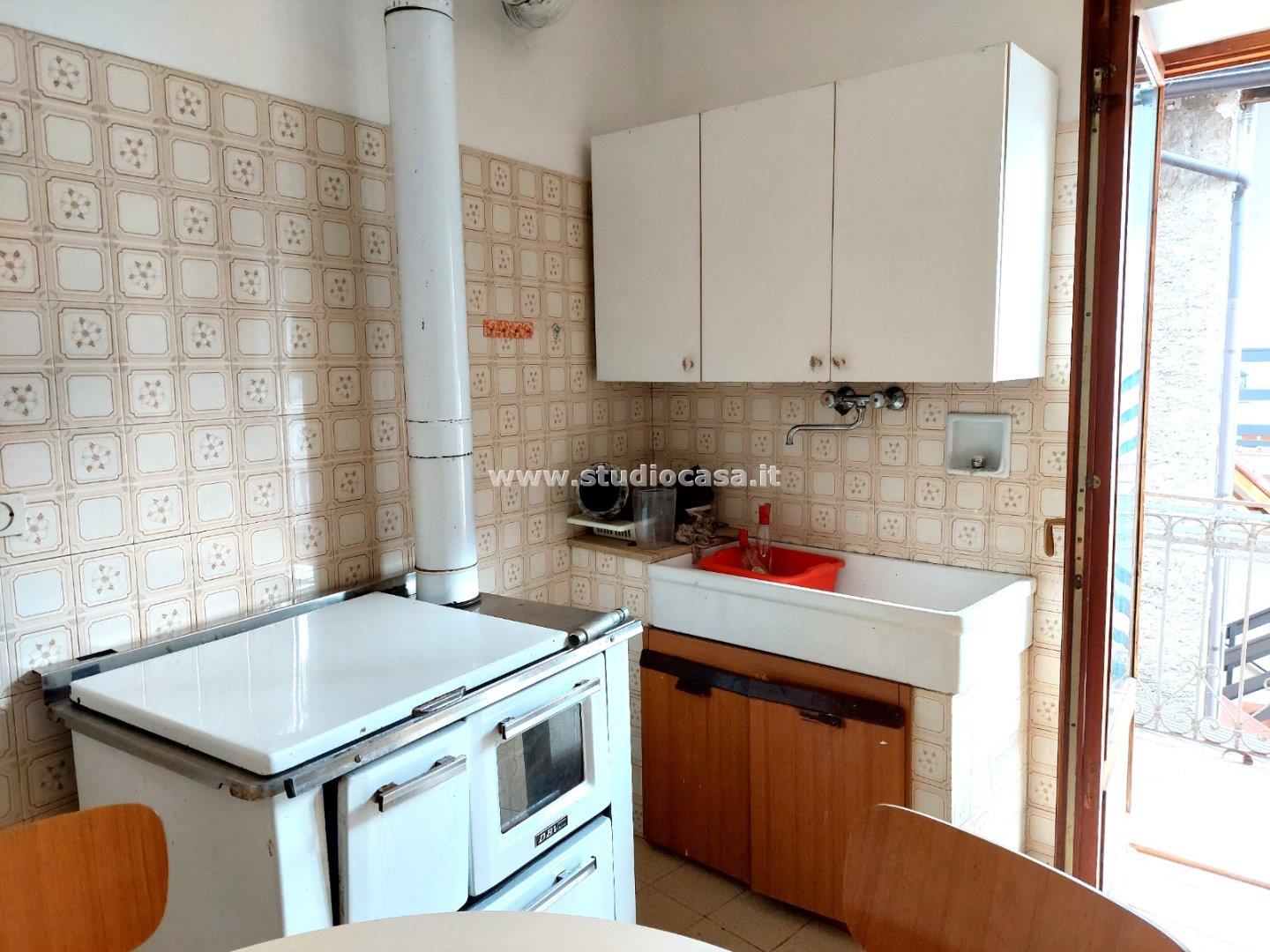 Appartamento in vendita a Brentonico
