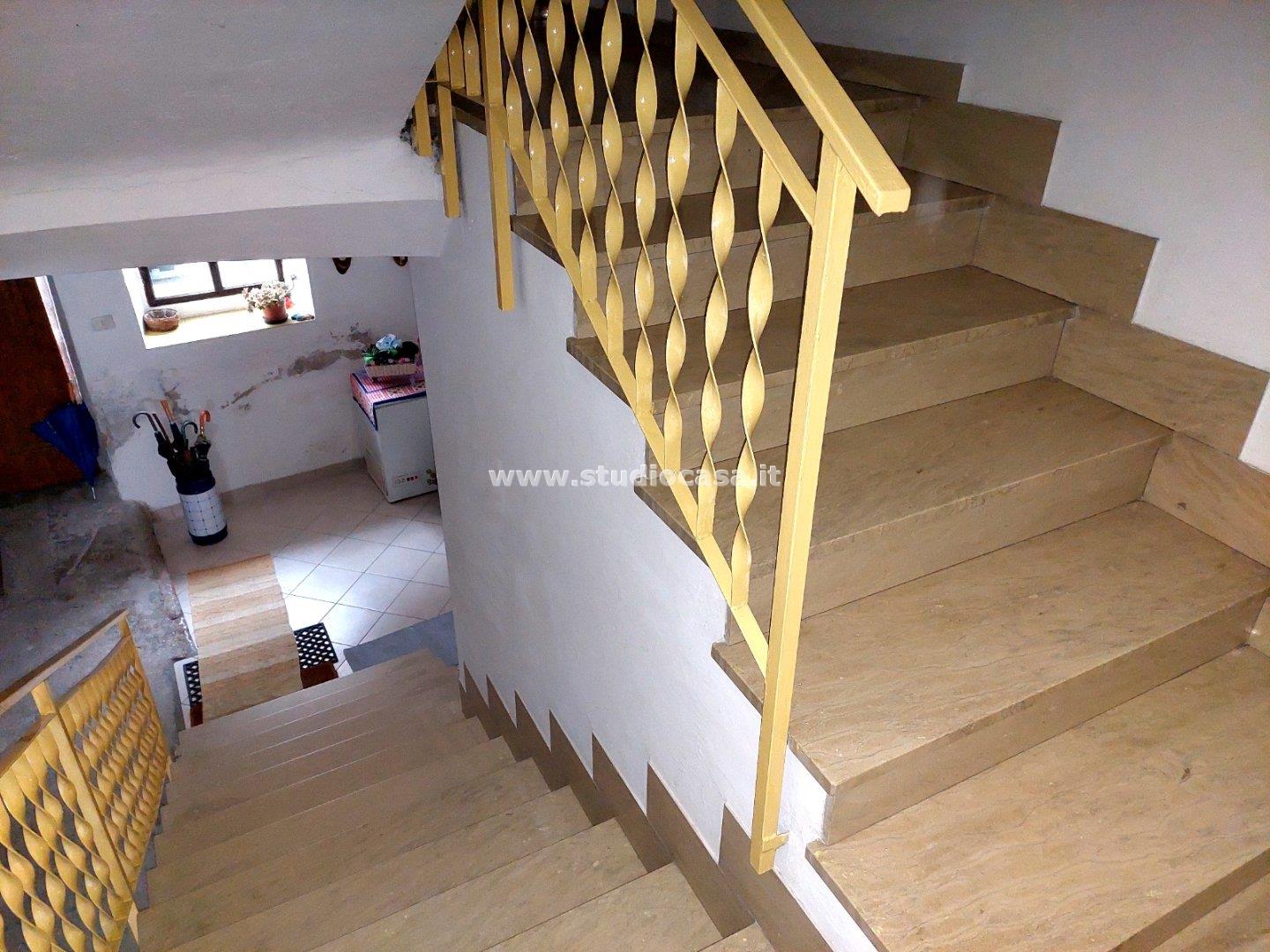 Appartamento in vendita a Brentonico