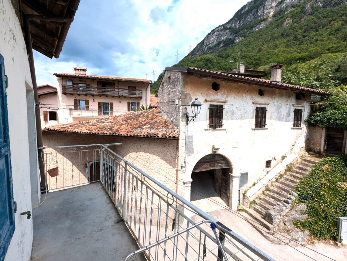Casa Unifamiliare in vendita a Ala