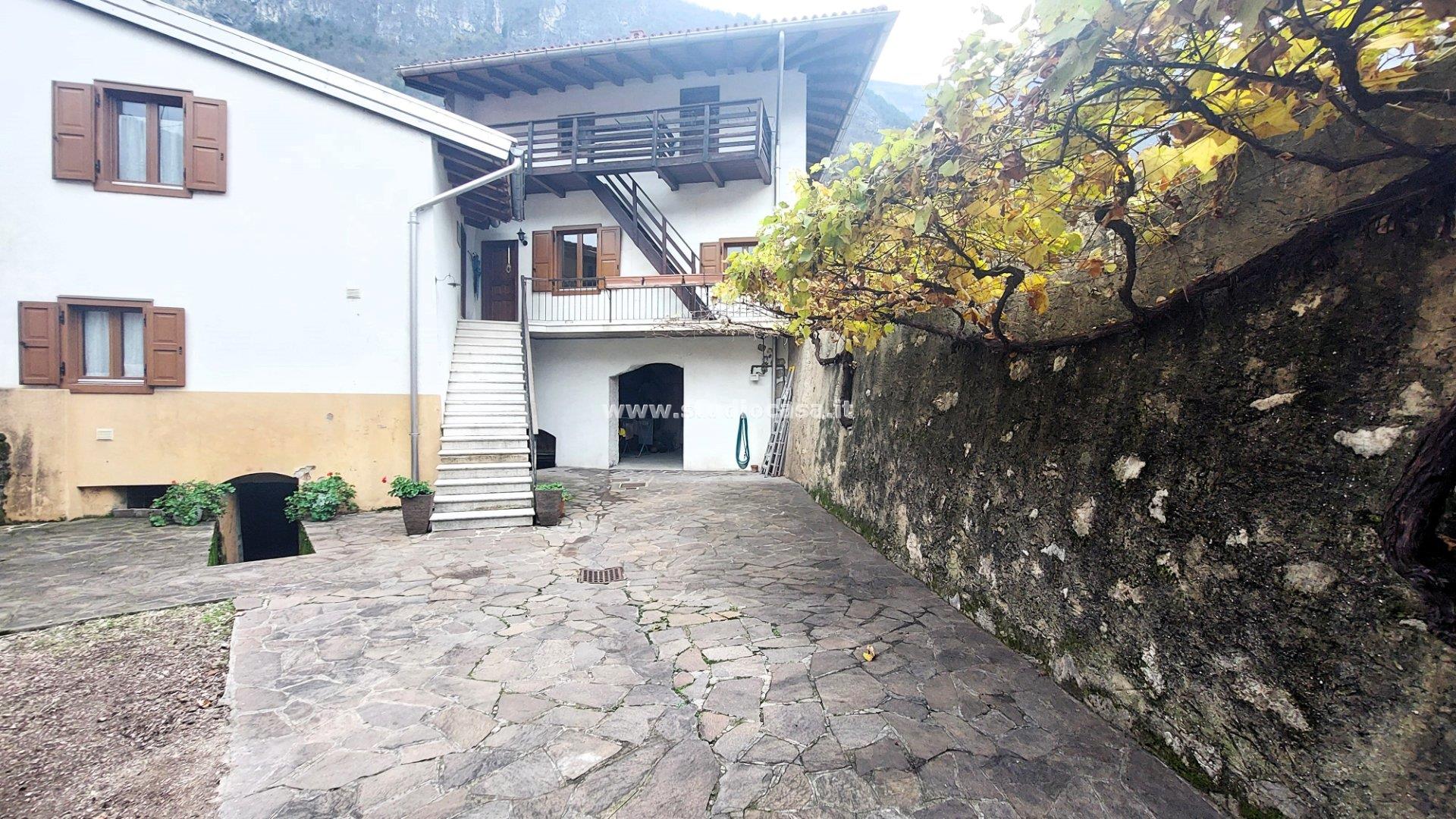 Casa Unifamiliare in vendita a Ala