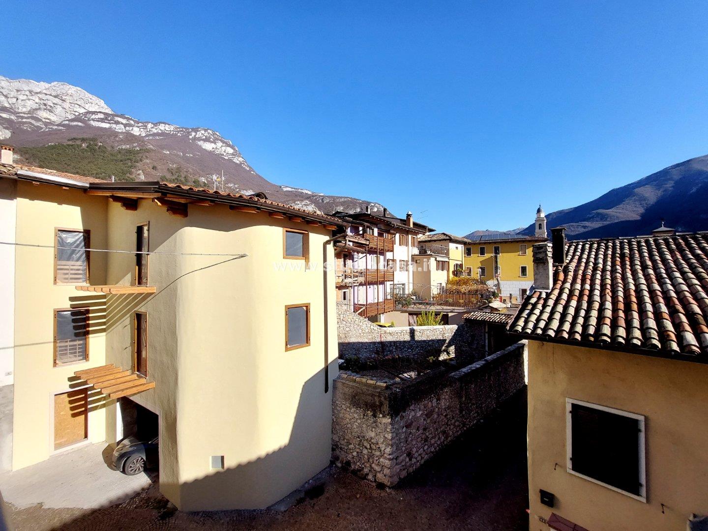 Casa Unifamiliare in vendita a Avio