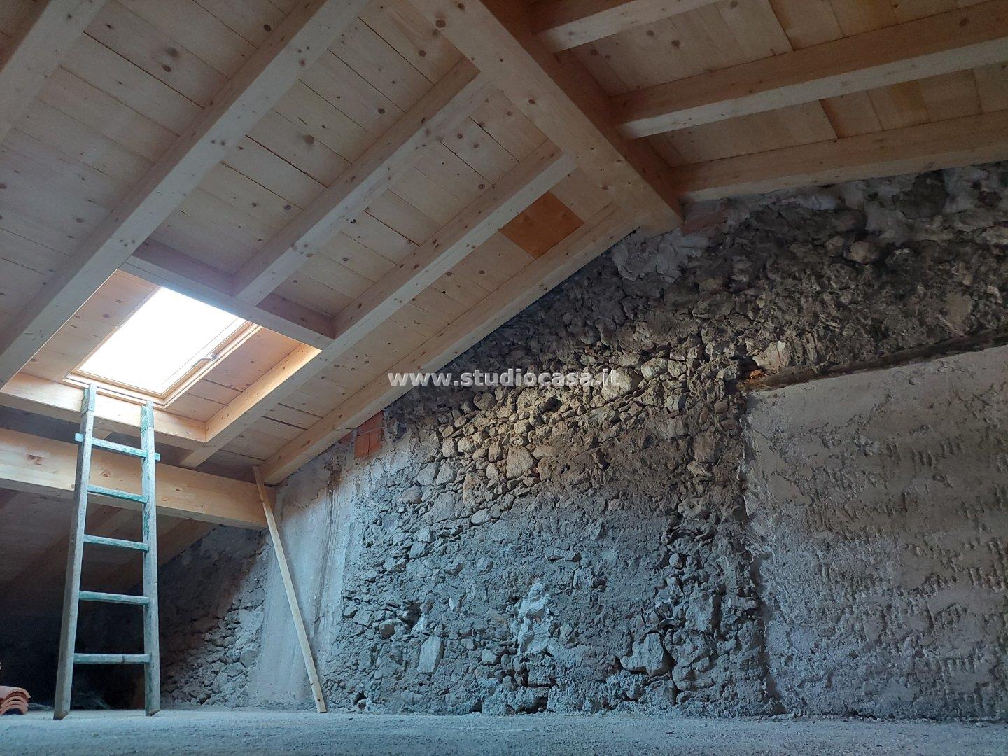 Casa Unifamiliare in vendita a Avio