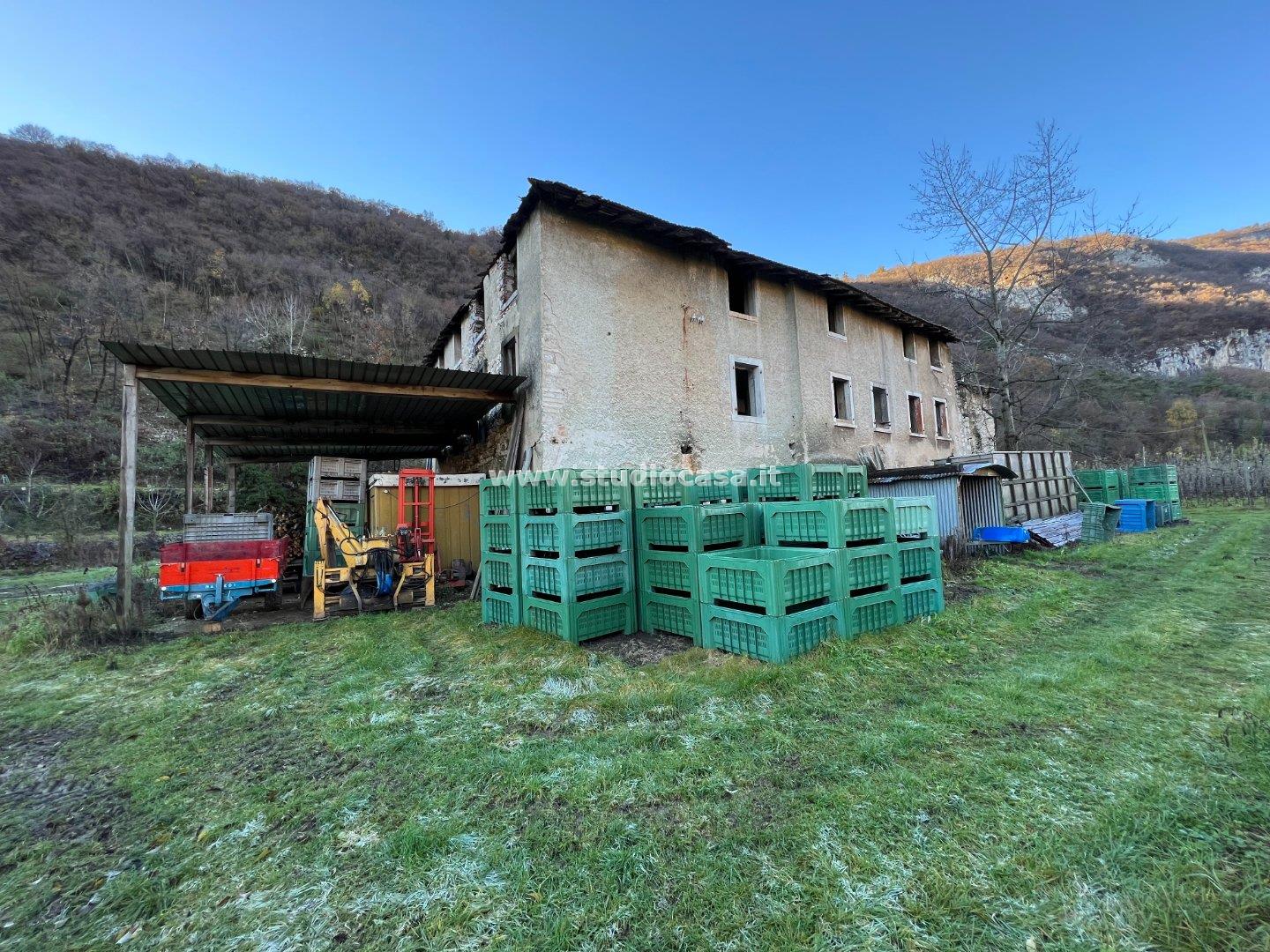Casale in vendita a Mori