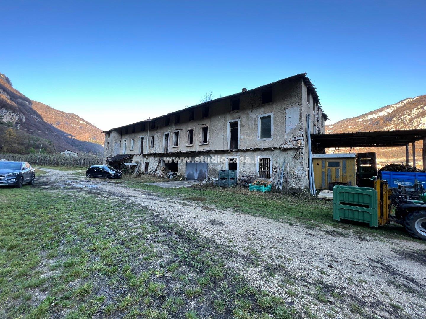 Casale in vendita a Mori