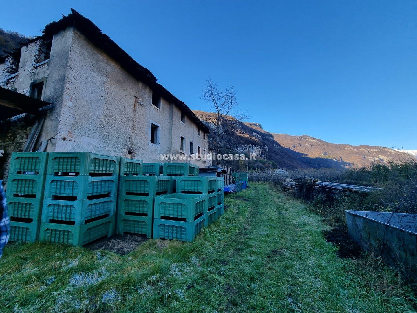 Casale in vendita a Mori