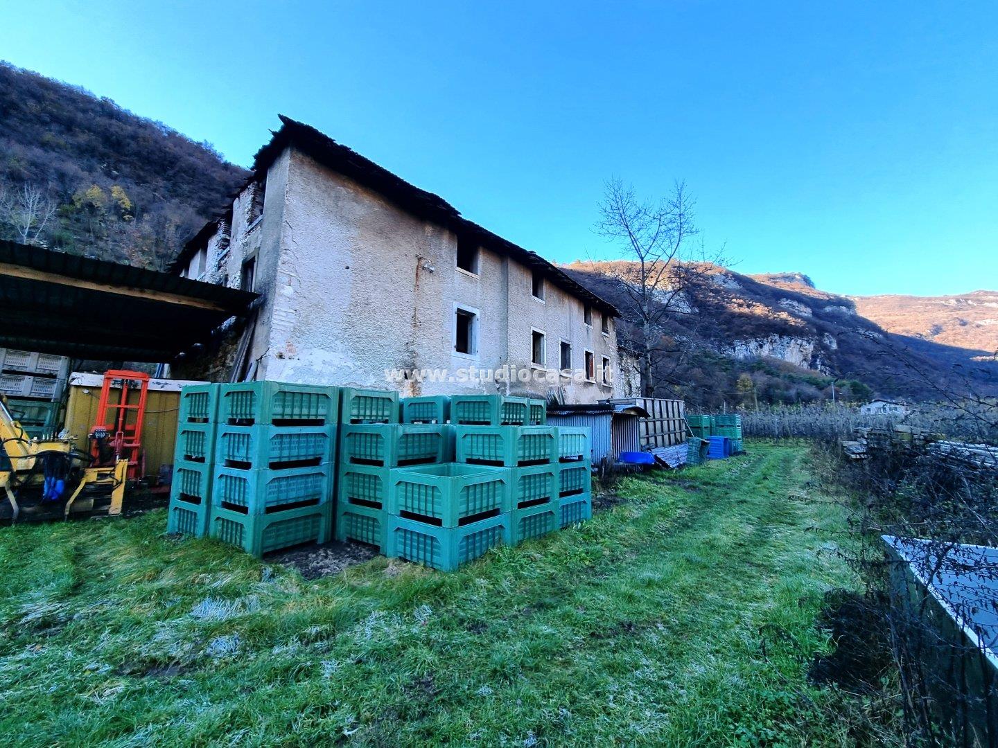 Casale in vendita a Mori