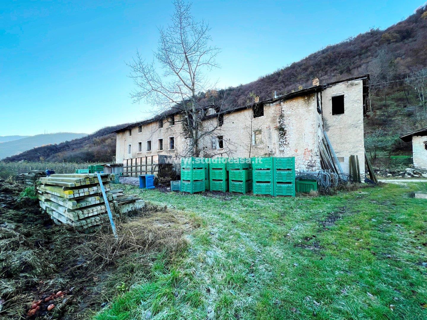Casale in vendita a Mori