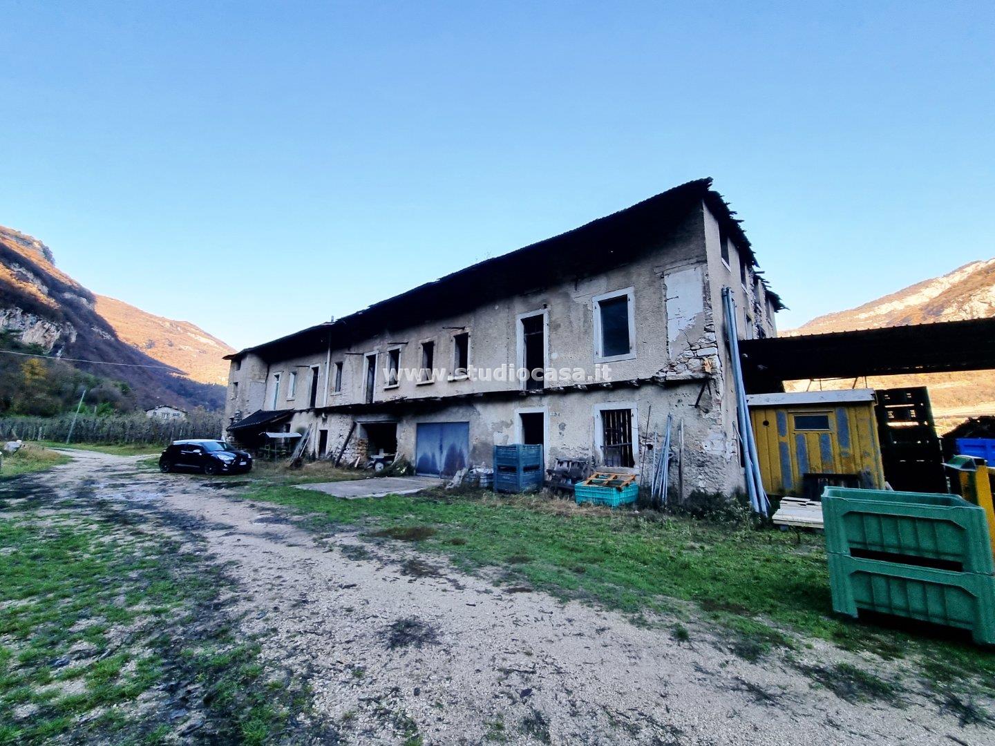 Casale in vendita a Mori