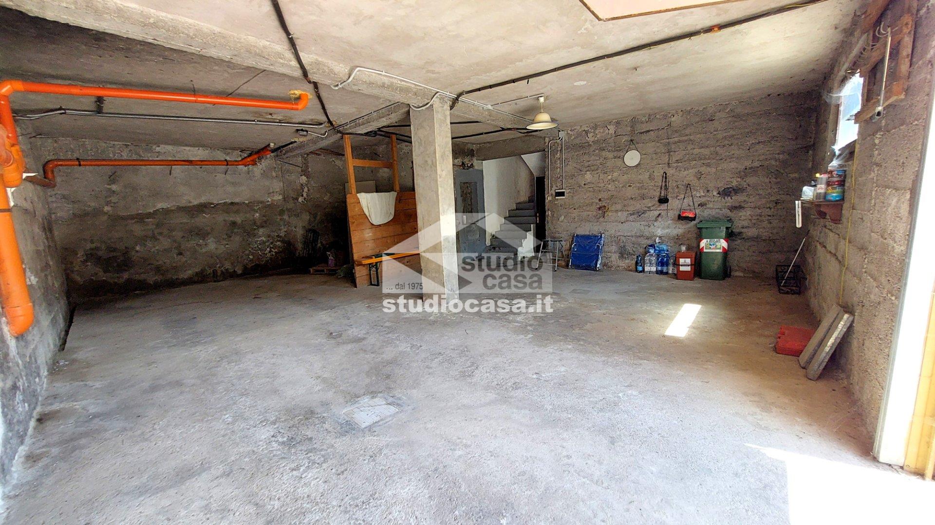 Casa Unifamiliare in vendita a Ronzo-Chienis