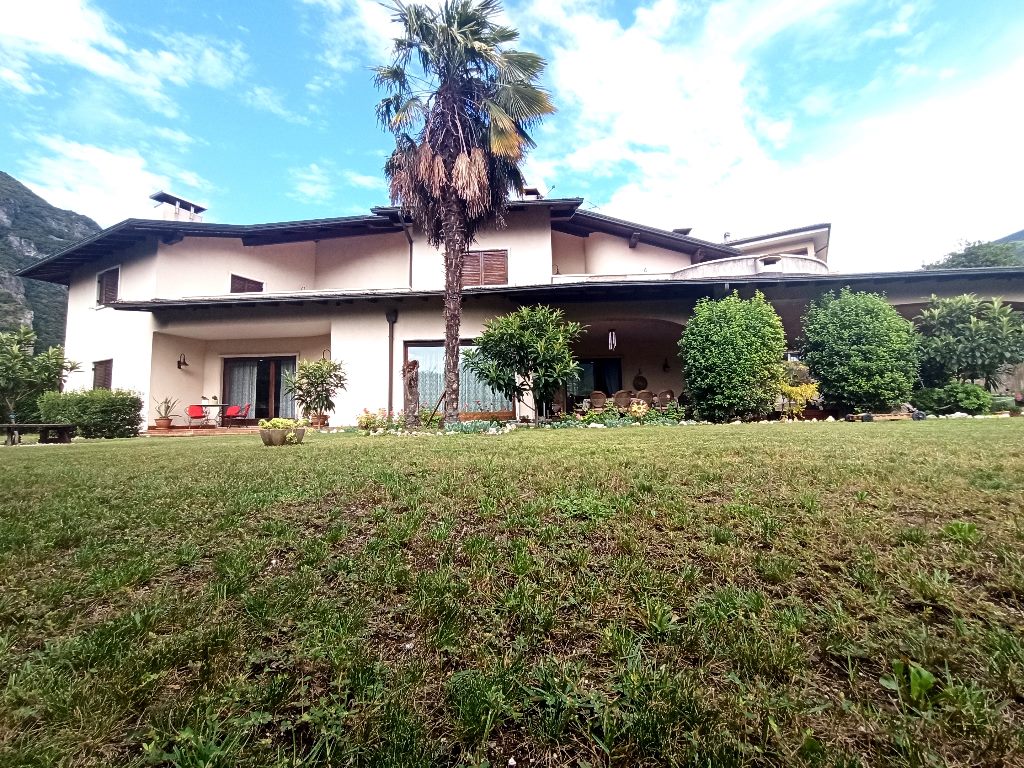 Villa Unifamiliare in vendita a Ala