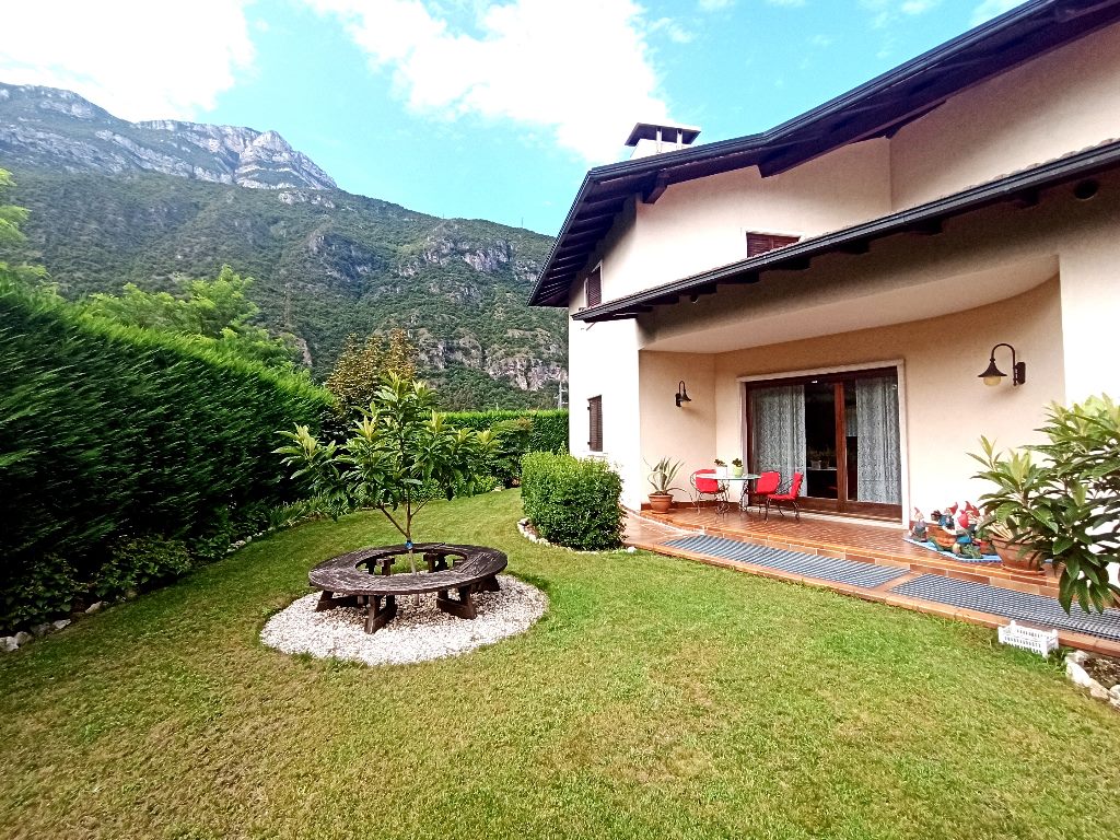 Villa Unifamiliare in vendita a Ala