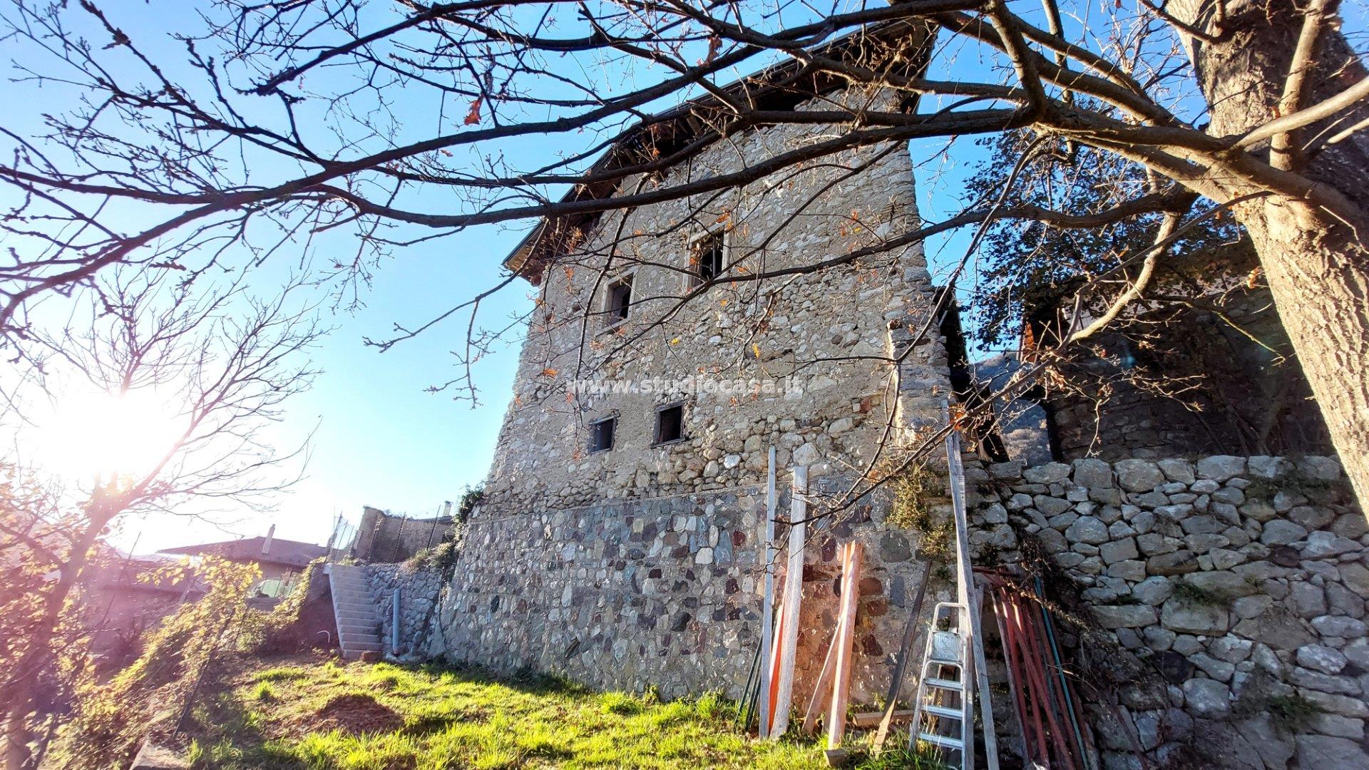 Casa Plurifamiliare in vendita a Mori