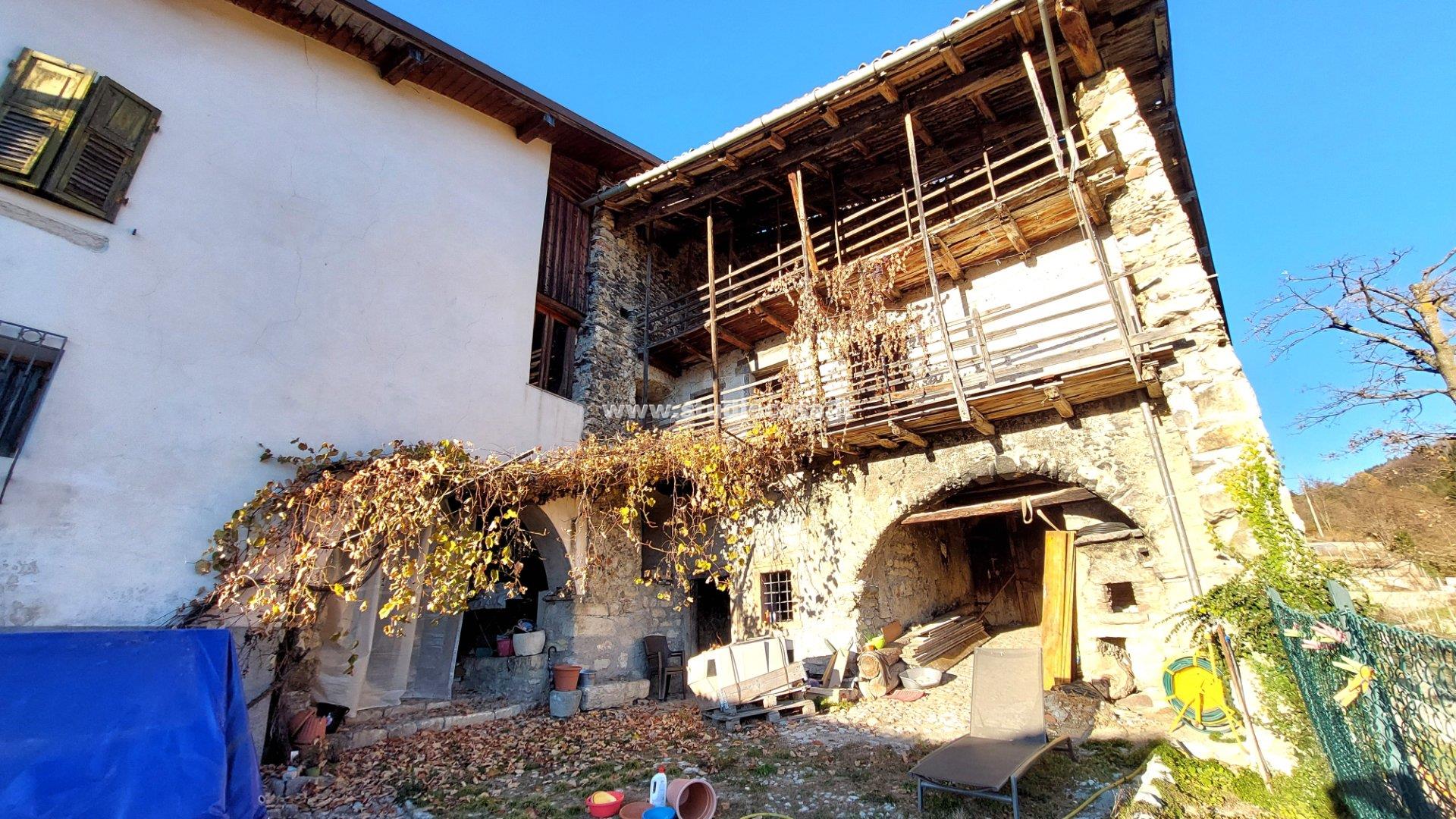 Casa Plurifamiliare in vendita a Mori