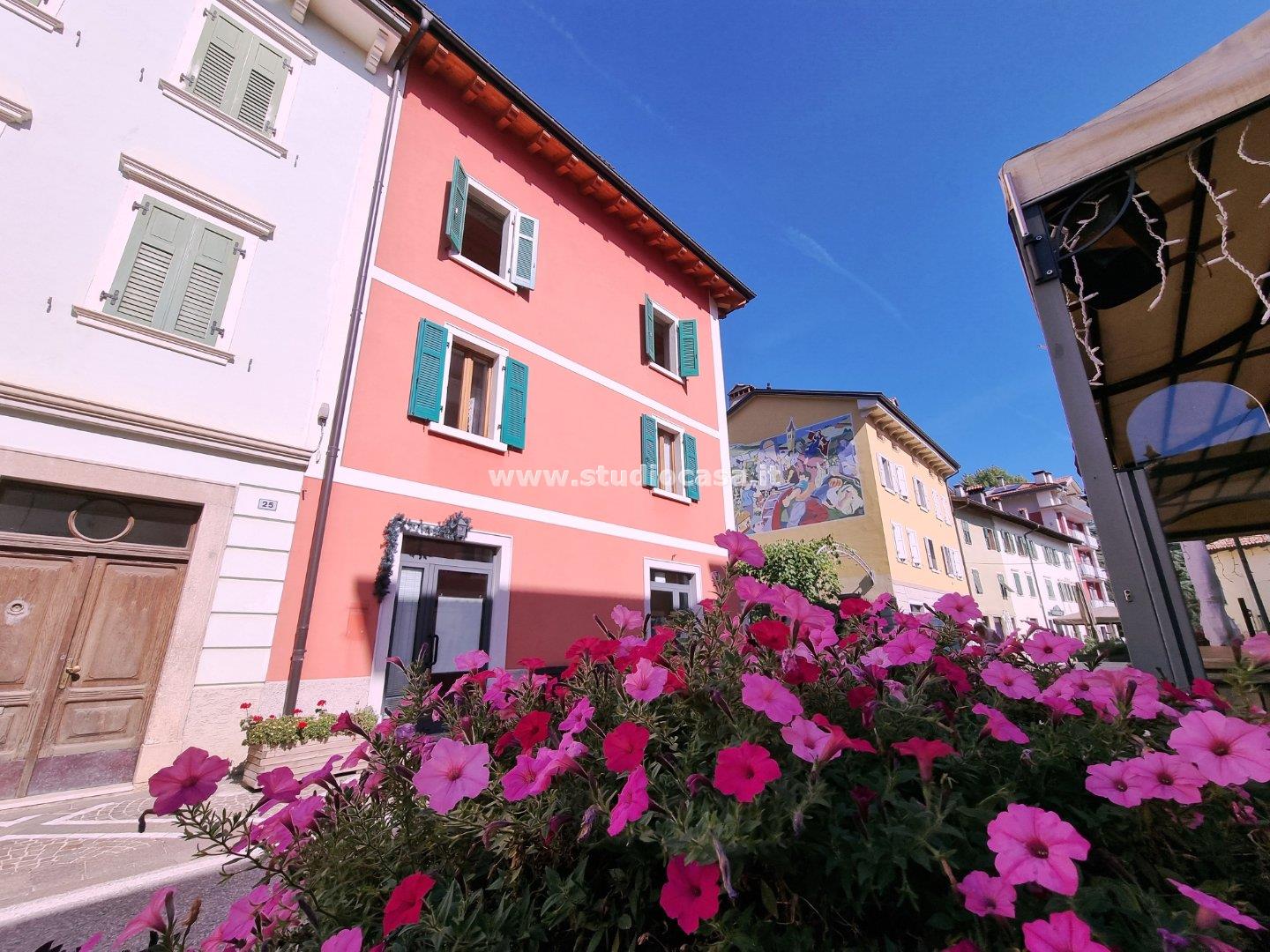 Appartamento in vendita a Brentonico