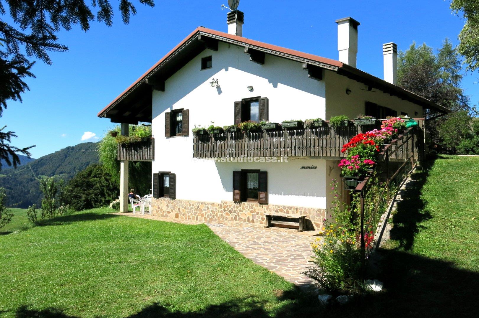 Villa Bifamiliare in vendita a Brentonico