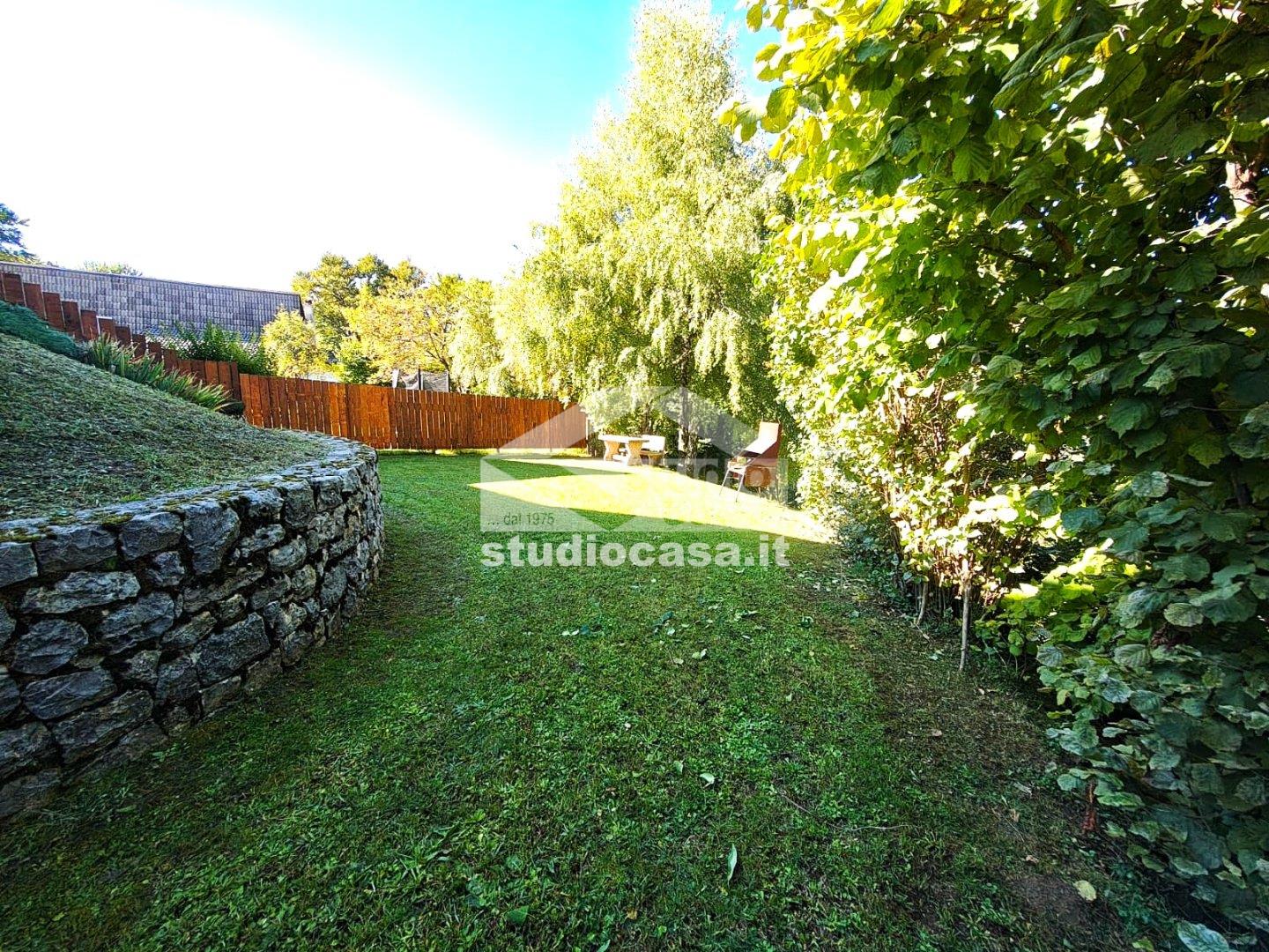 Villa a schiera di testa in vendita a Brentonico