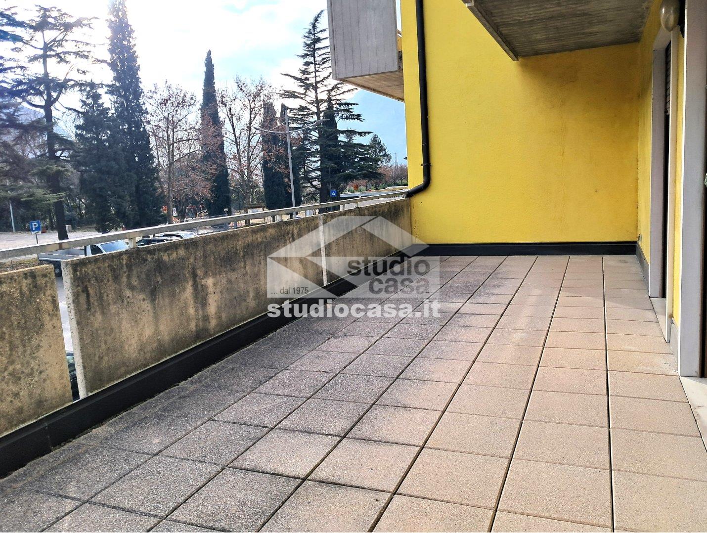 Ufficio in affitto a Avio