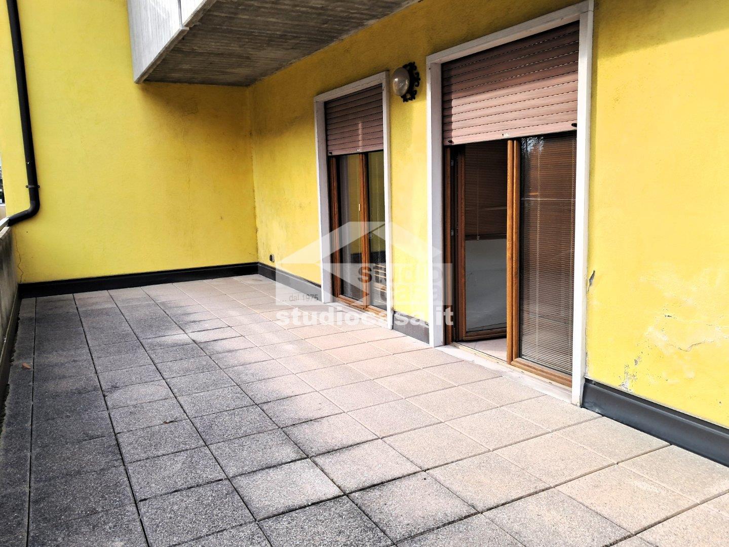 Ufficio in affitto a Avio