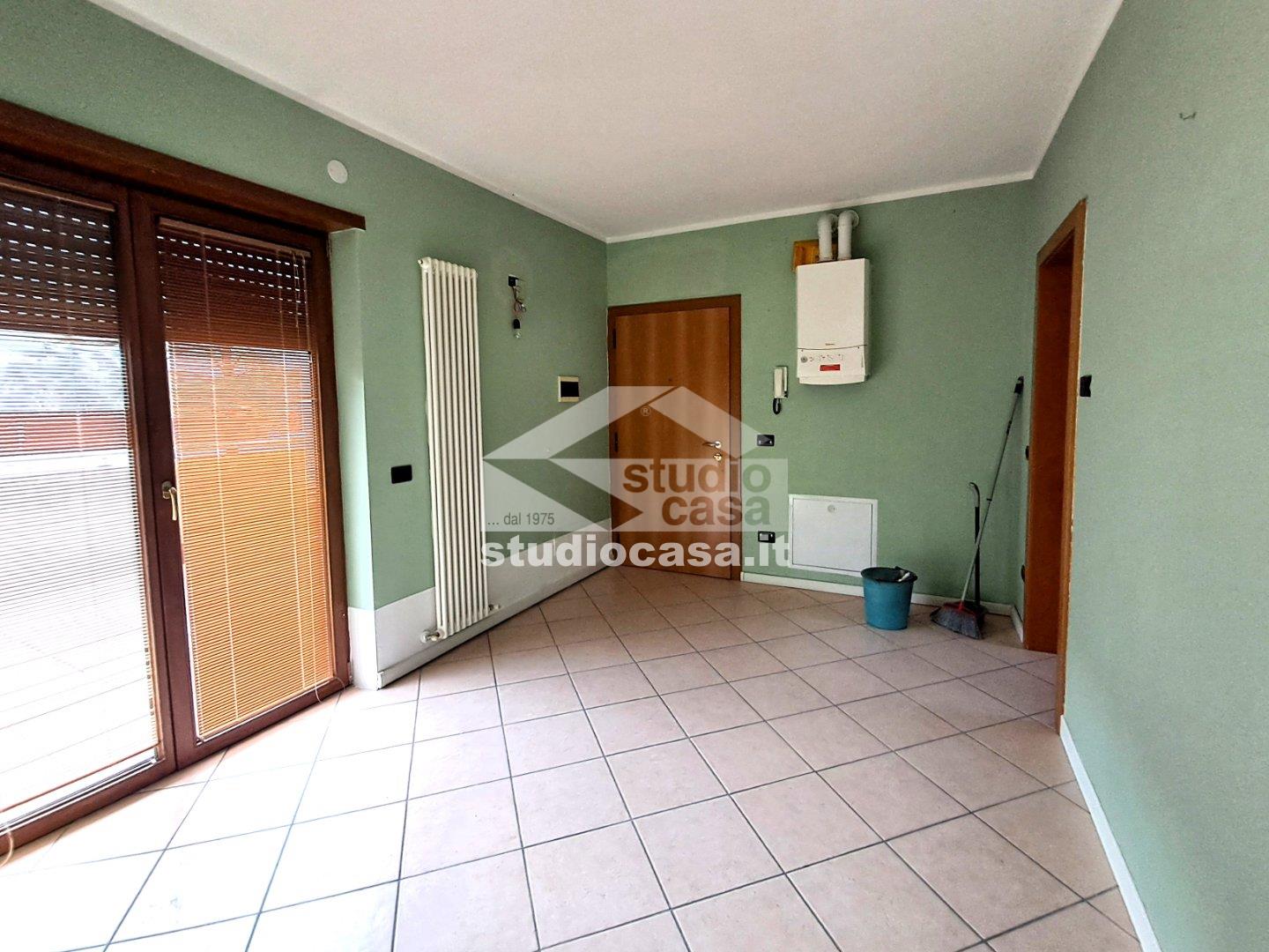 Ufficio in affitto a Avio