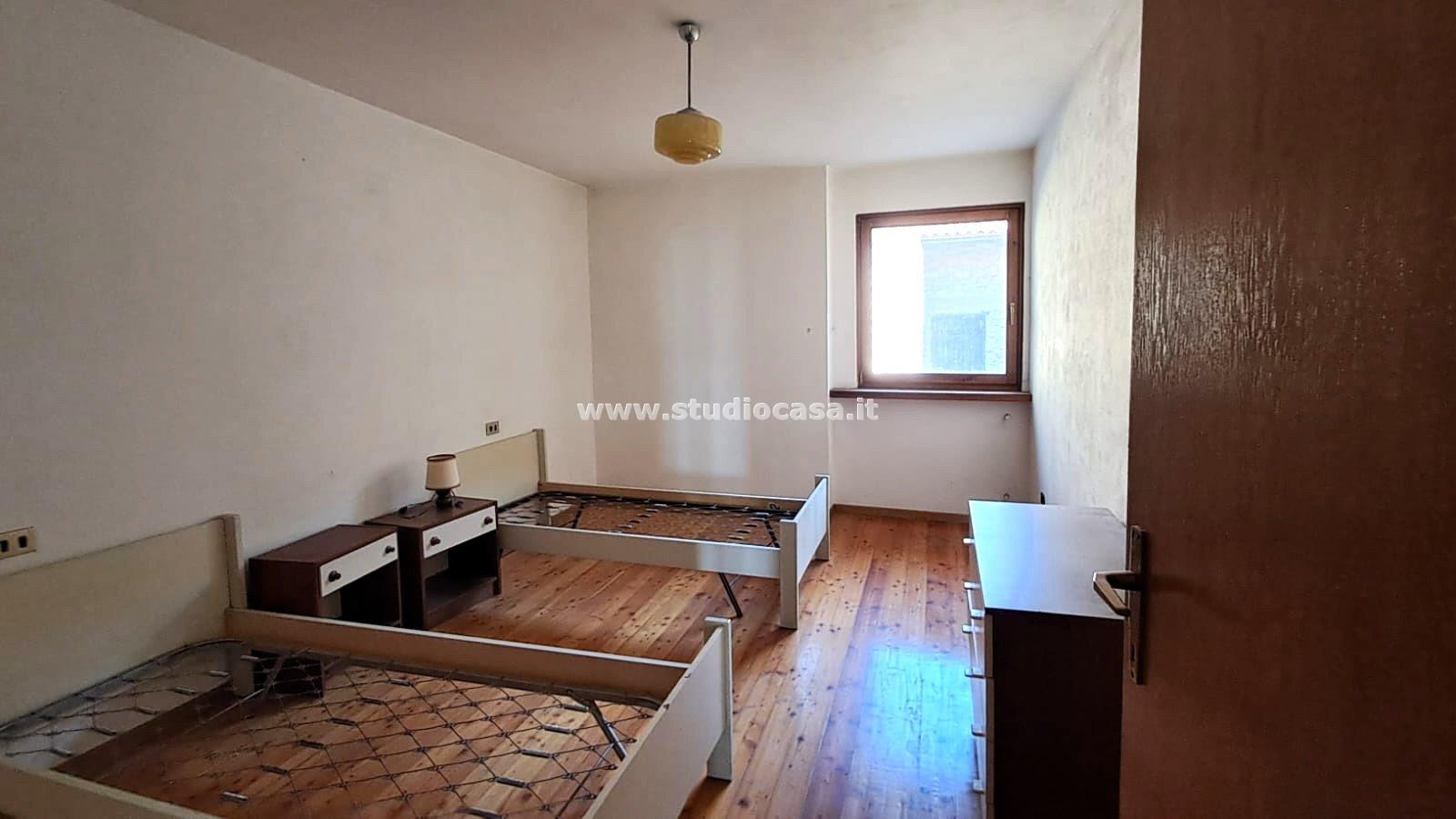 Casa Bifamiliare in vendita a Ronzo-Chienis
