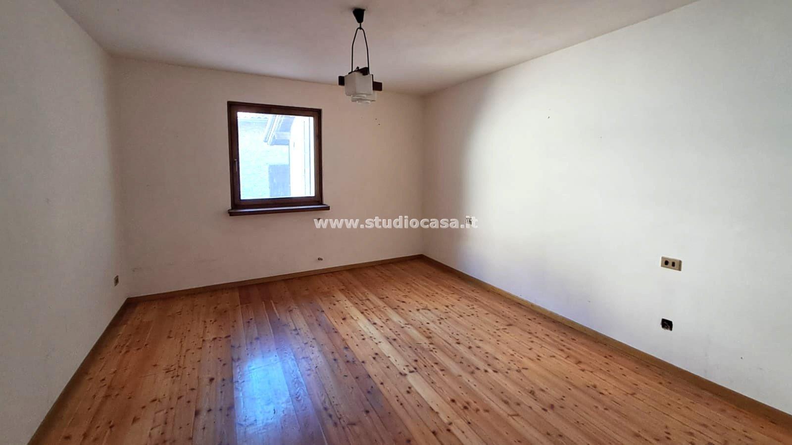 Casa Bifamiliare in vendita a Ronzo-Chienis