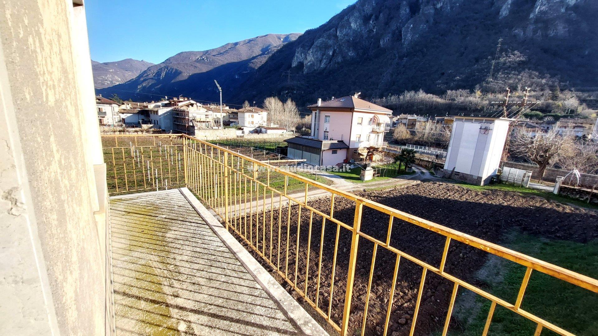 Casa Bifamiliare in vendita a Avio