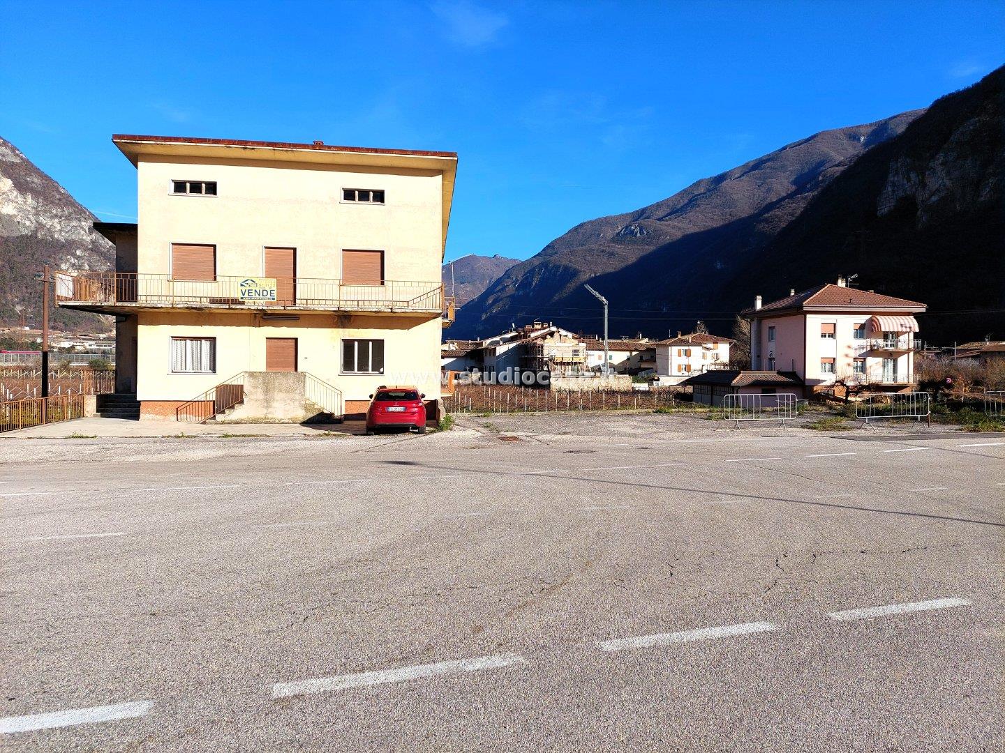 Casa Bifamiliare in vendita a Avio