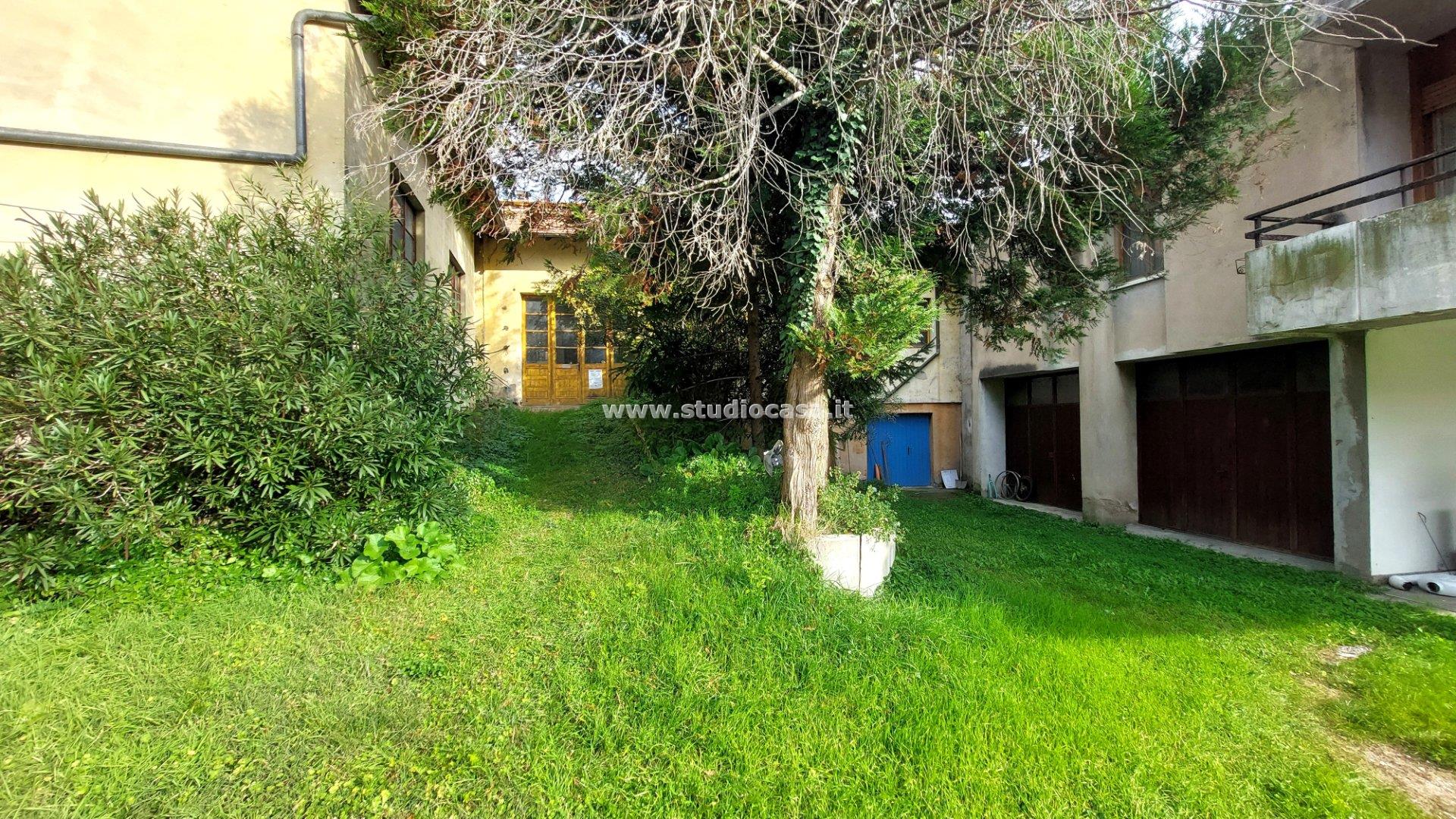 Villa Bifamiliare in vendita a Avio