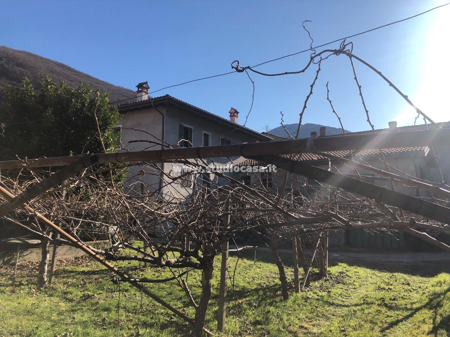 Casa Unifamiliare in vendita a Ala