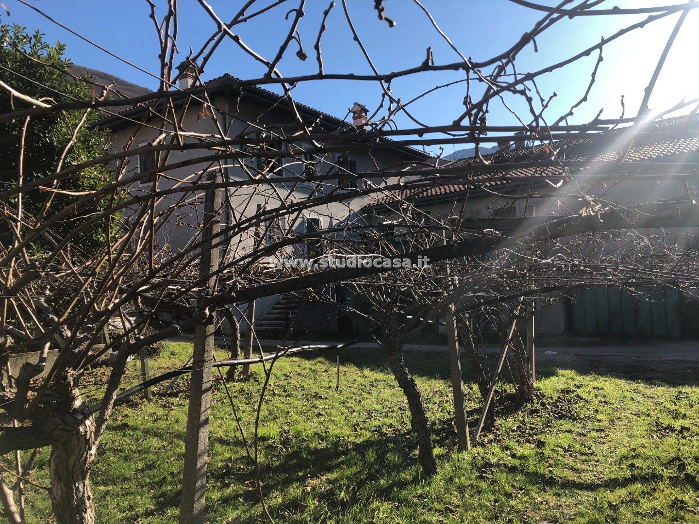 Casa Unifamiliare in vendita a Ala