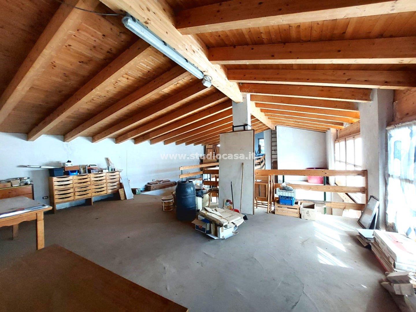Casa Plurifamiliare in vendita a Mori