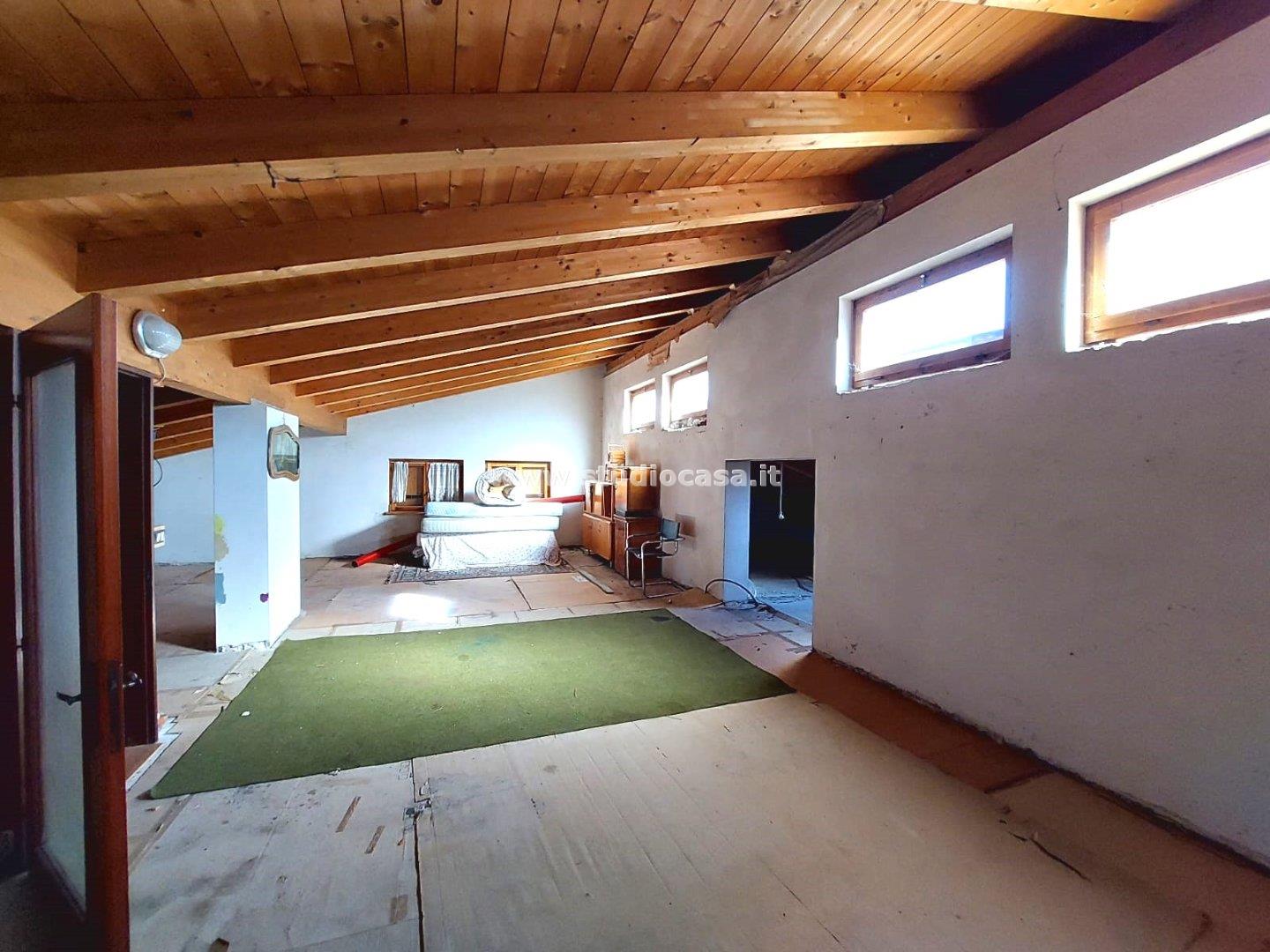 Casa Plurifamiliare in vendita a Mori