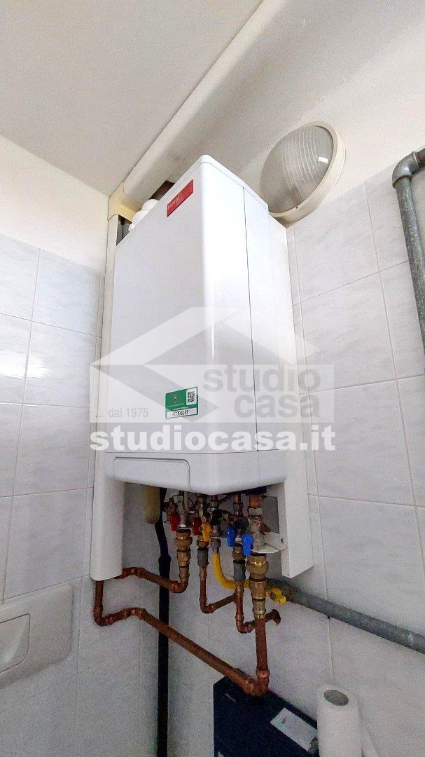 Ufficio in affitto a Ala