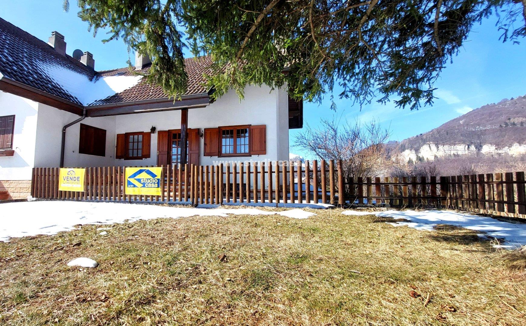 Villa a schiera di testa in vendita a Brentonico