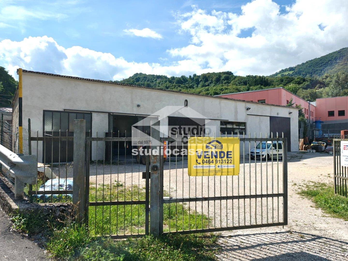Magazzino in vendita a Brentonico