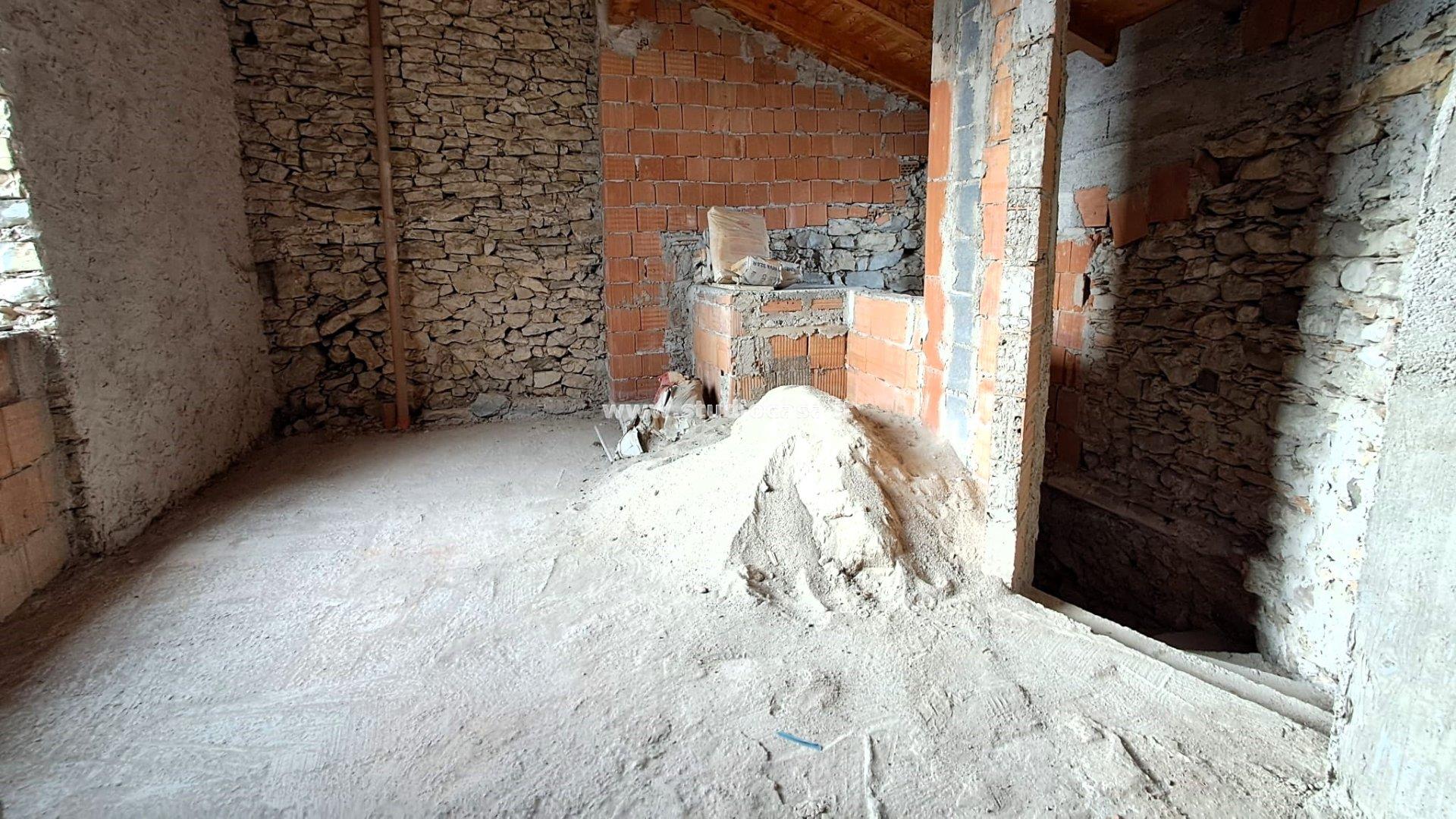 Casa Unifamiliare in vendita a Brentonico