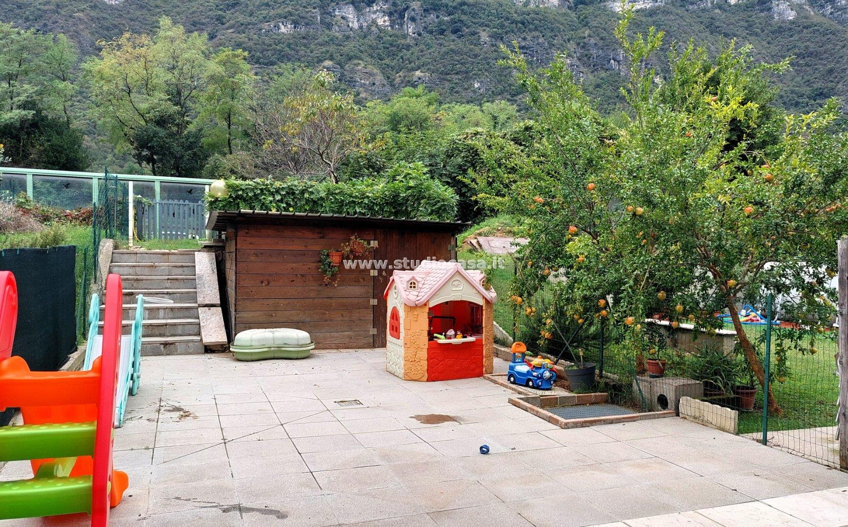 Villa a schiera in vendita a Brentino Belluno