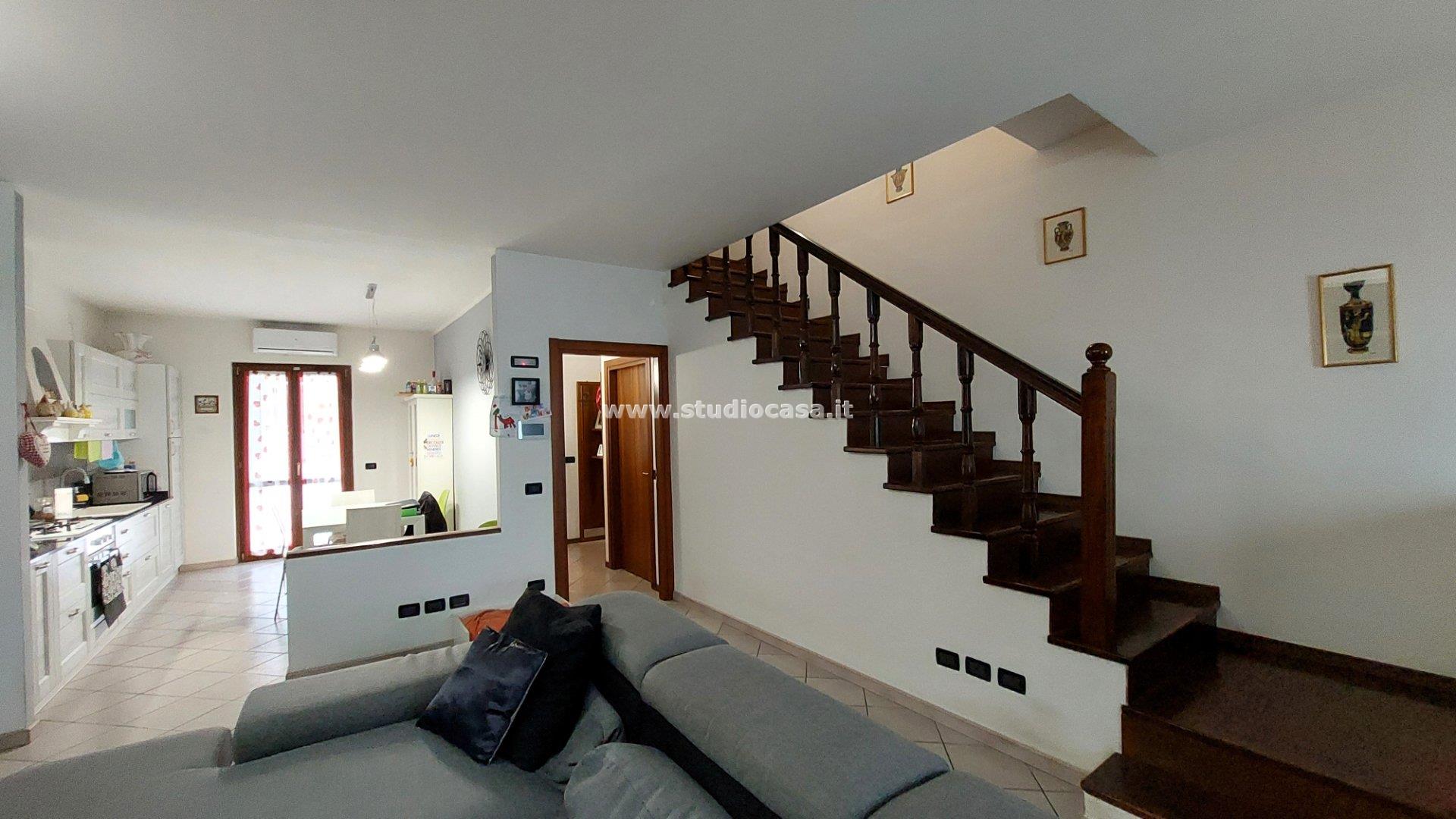 Villa a schiera in vendita a Brentino Belluno
