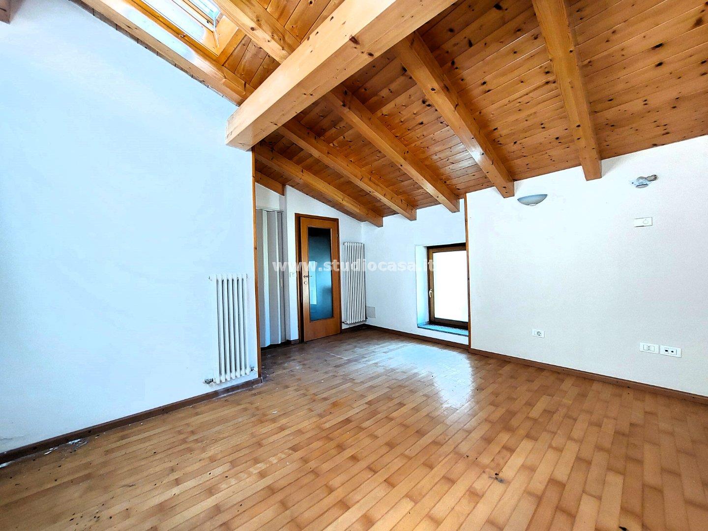 Casa Unifamiliare in vendita a Ala