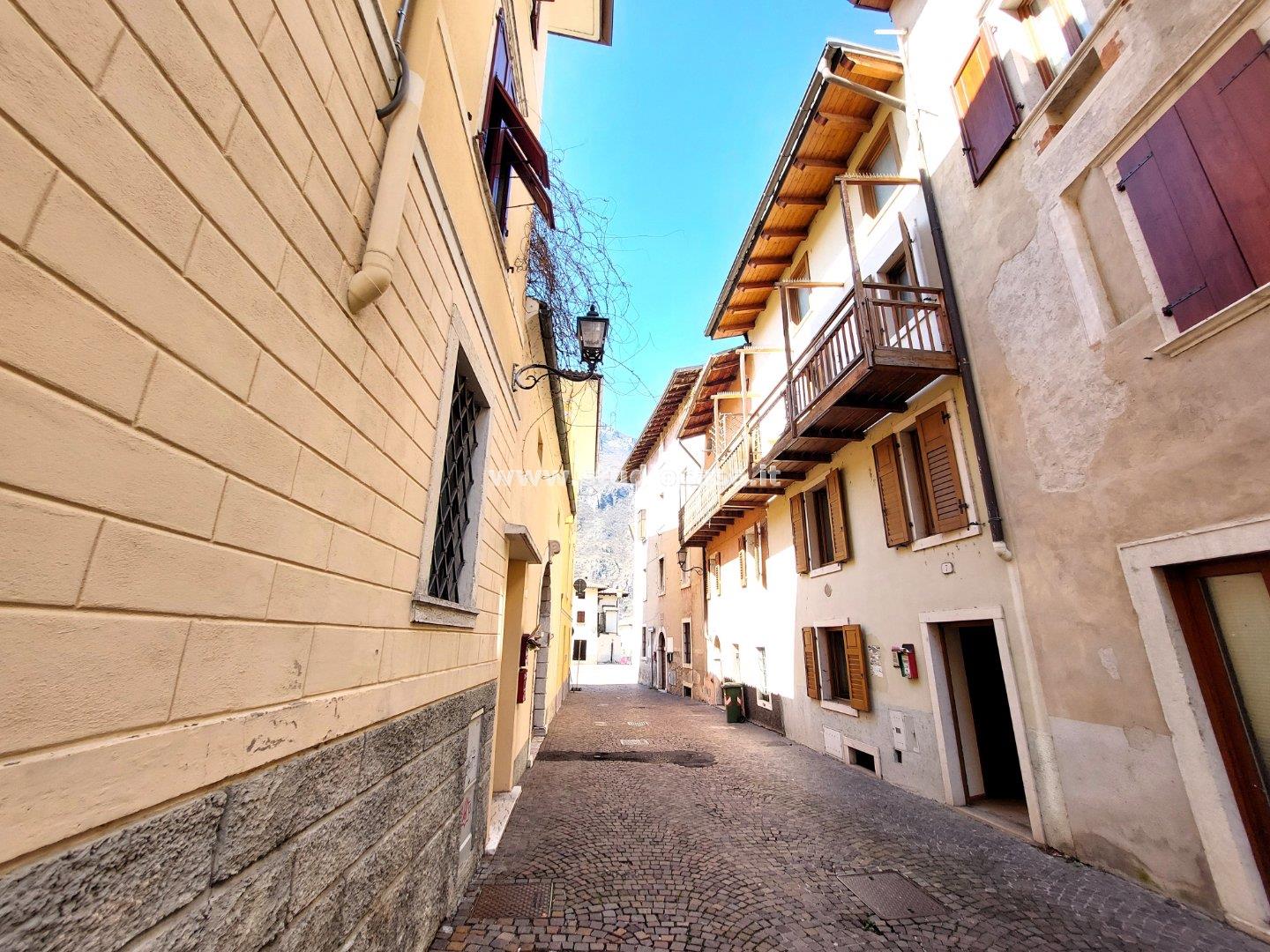 Casa Unifamiliare in vendita a Ala