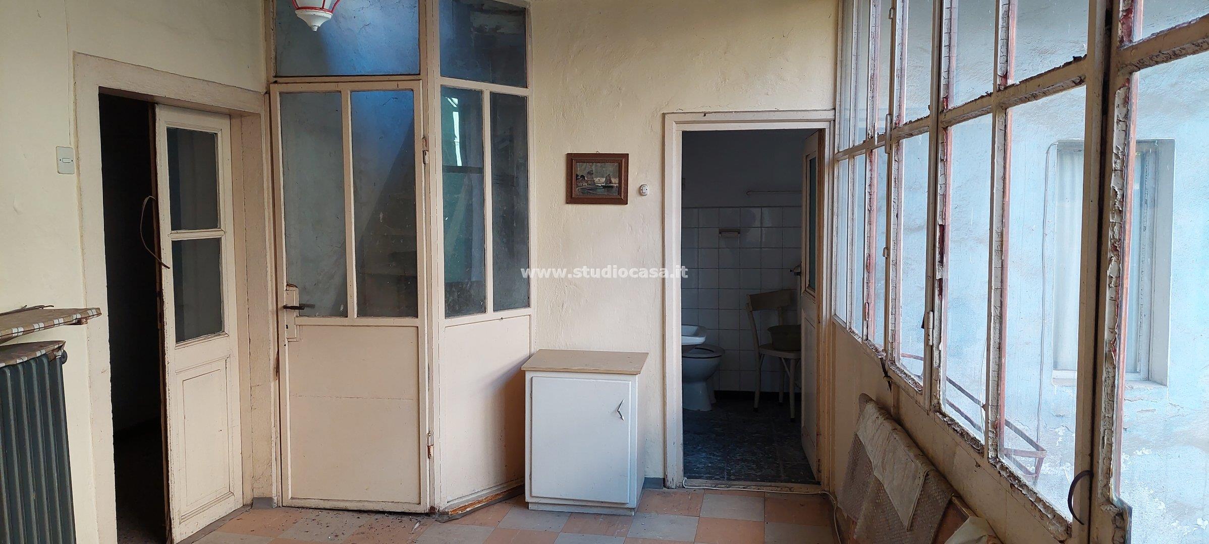 Casa Plurifamiliare in vendita a Ala