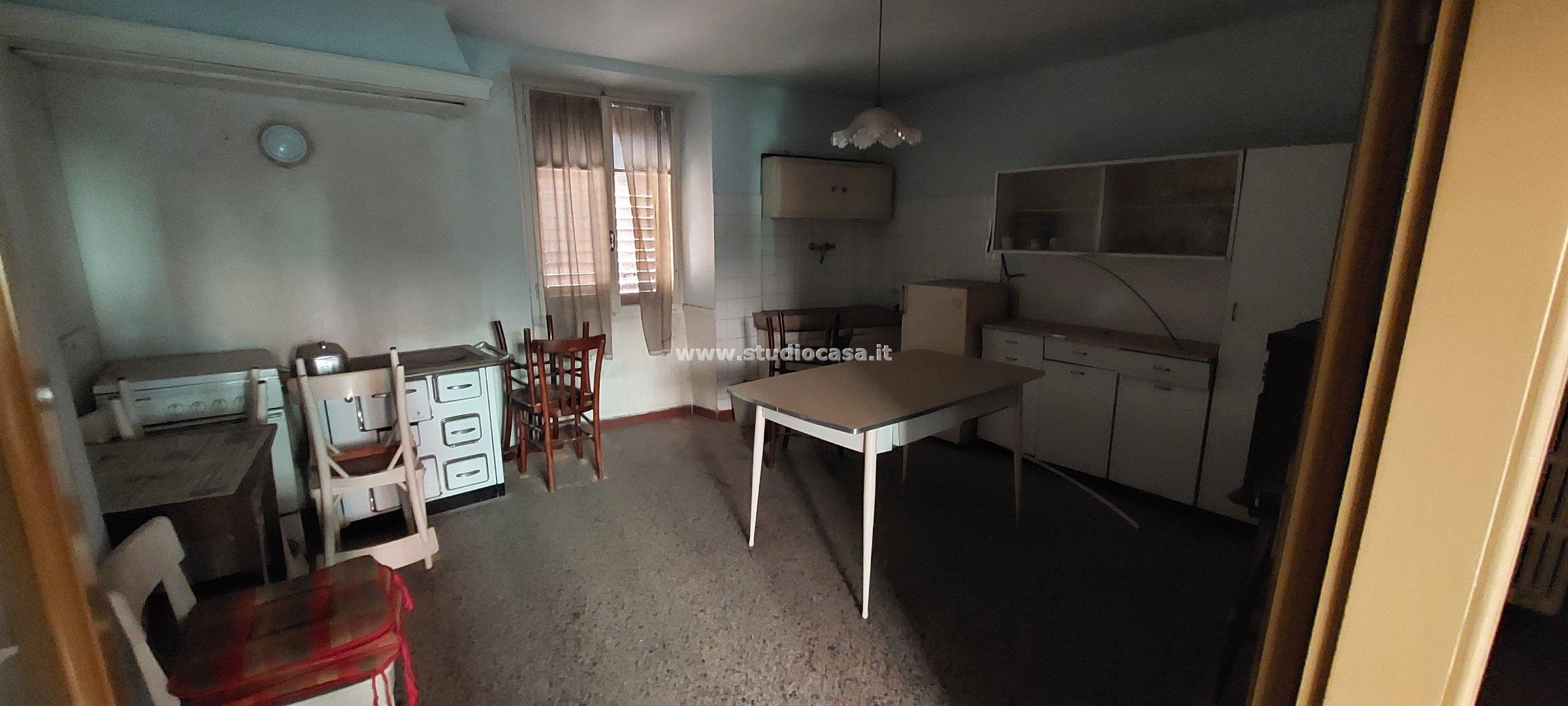 Casa Plurifamiliare in vendita a Ala