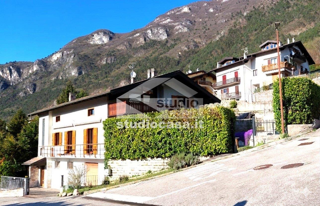 Villa Bifamiliare in vendita a Trento