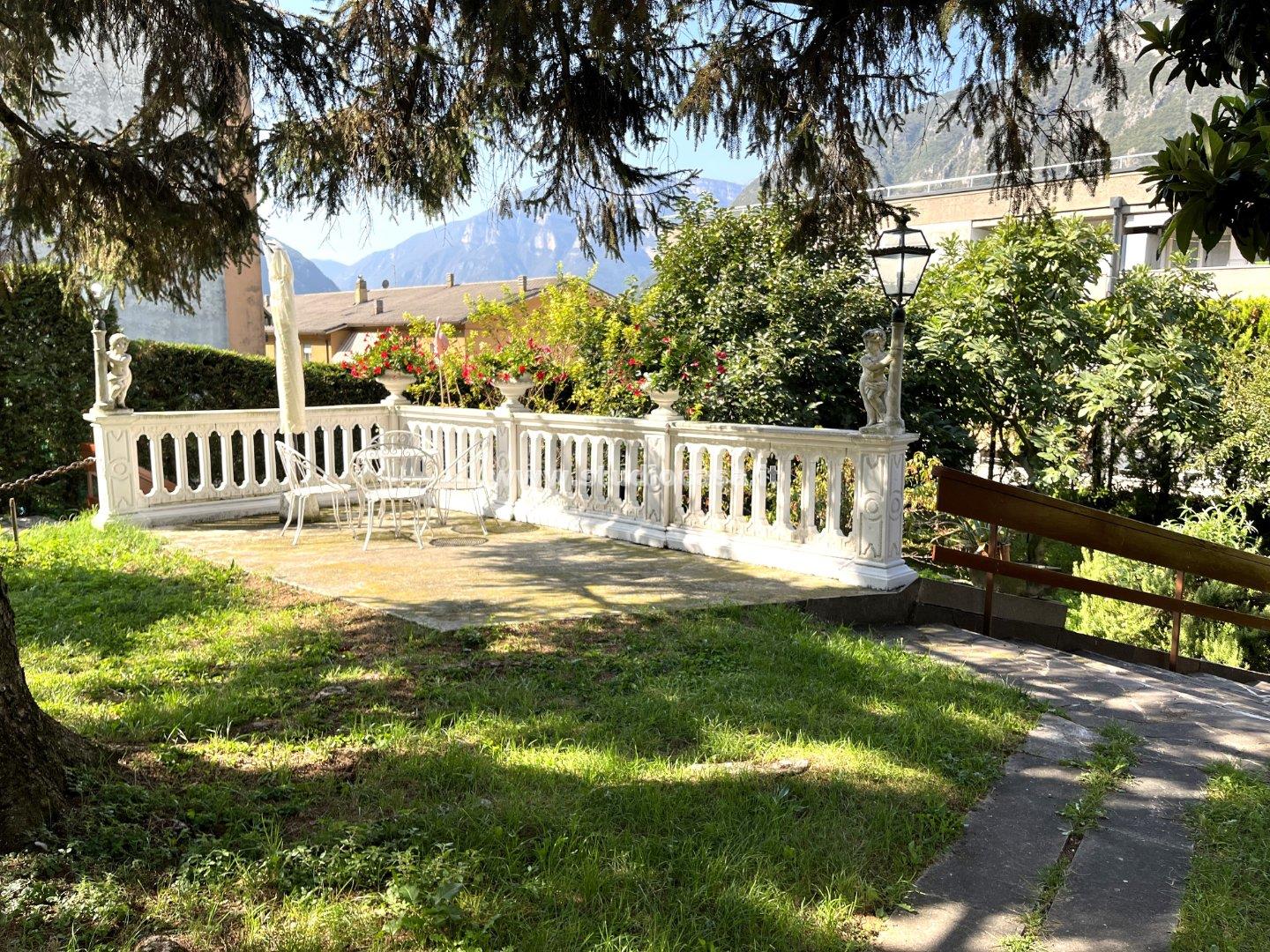 Villa Bifamiliare in vendita a Ala