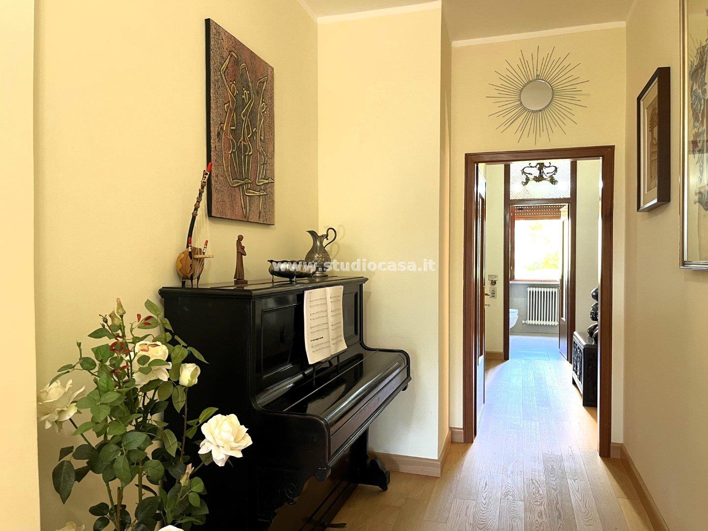 Villa Bifamiliare in vendita a Ala