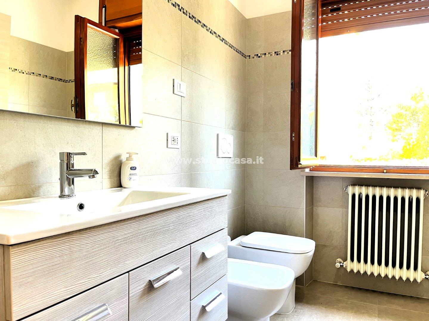 Villa Bifamiliare in vendita a Ala