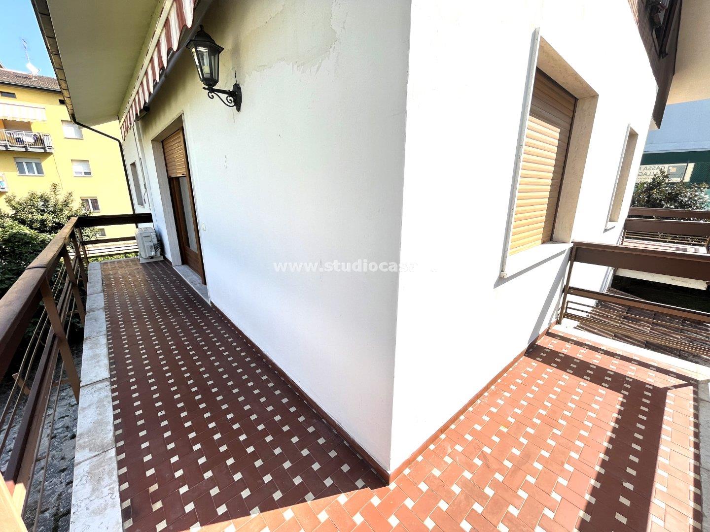 Villa Bifamiliare in vendita a Ala