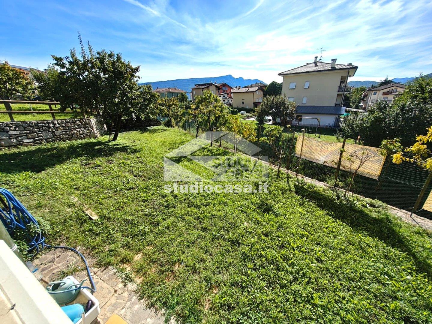 Villa Plurifamiliare in vendita a Brentonico